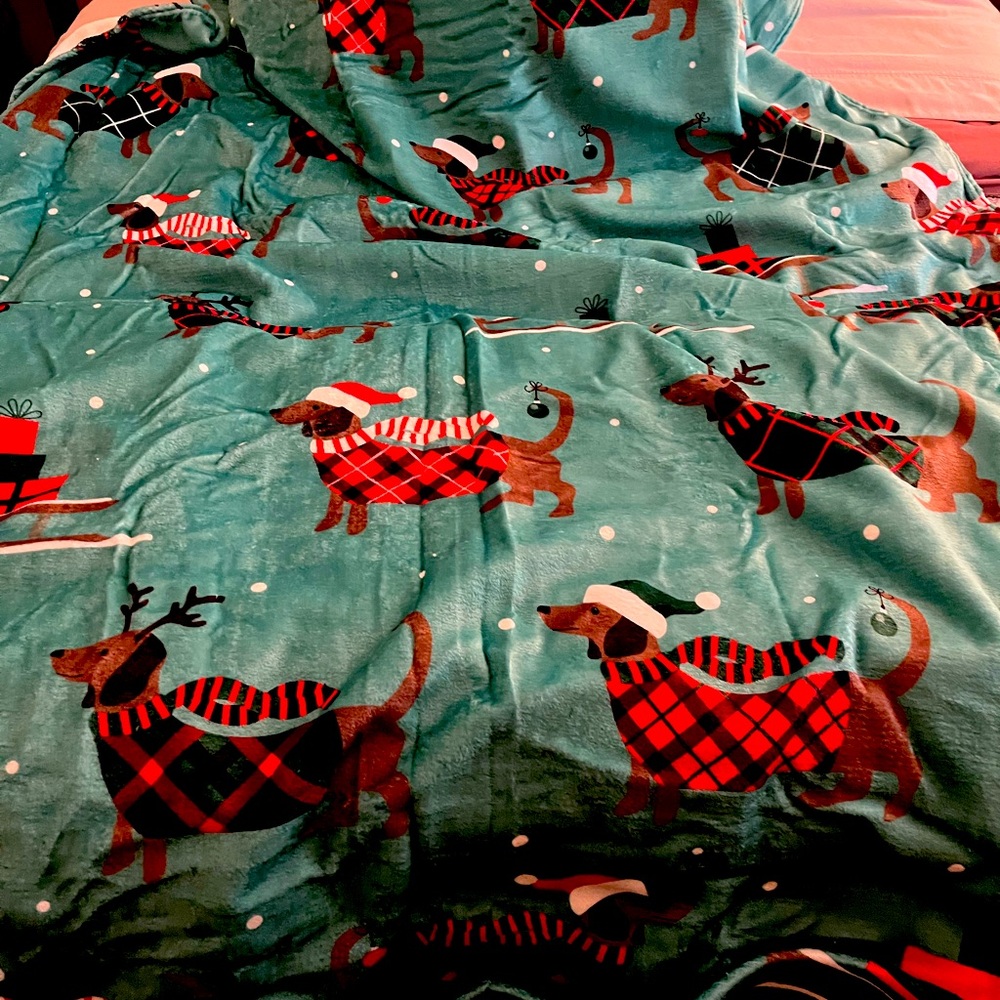 NWT Dachshund Christmas throws (2)